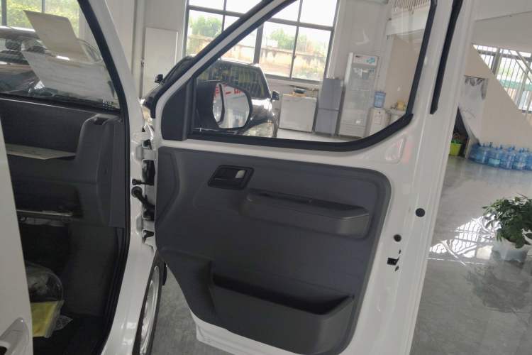 Used Wuling Yangguang 
