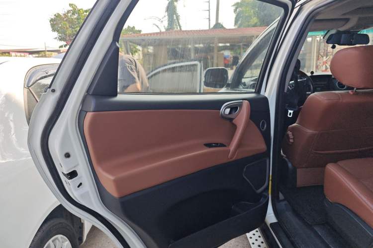 Used Luxgen Great 7 SUV 2011 2.2T Two-Wheel Drive Smart Version
