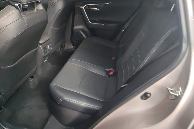 Used Toyota Wildlander 2023 Dual-Motor 2.5L E-CVT Four-Wheel Drive Prestige Edition