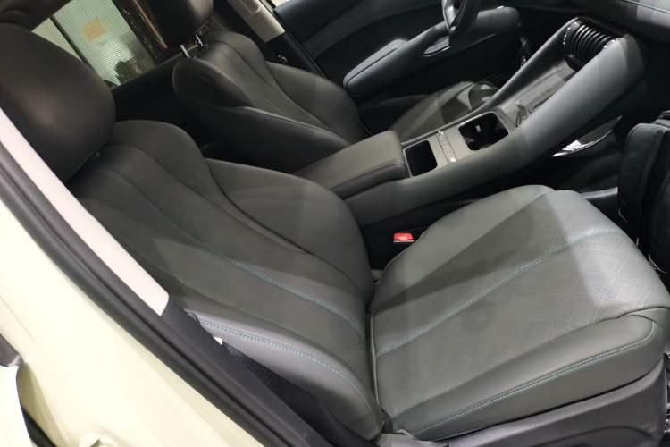 Used BYD Yuan PLUS 2025 Intelligent Driving Version 510 KM Beyond-Grade Edition