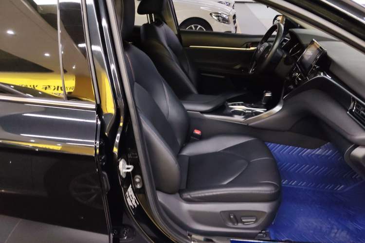 Used Toyota Camry 2021 Dual-Motor 2.5 HGVP Leading Edition
