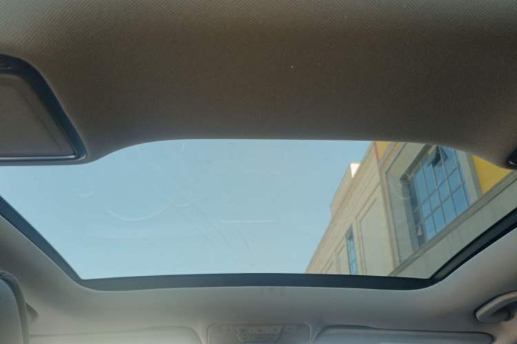 Used Mercedes-Benz C-Class 2015 C 200 L 4MATIC
