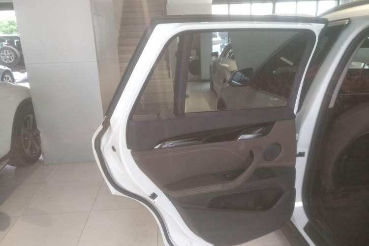 Used BMW X1 2020 sDrive25Li Leading Model