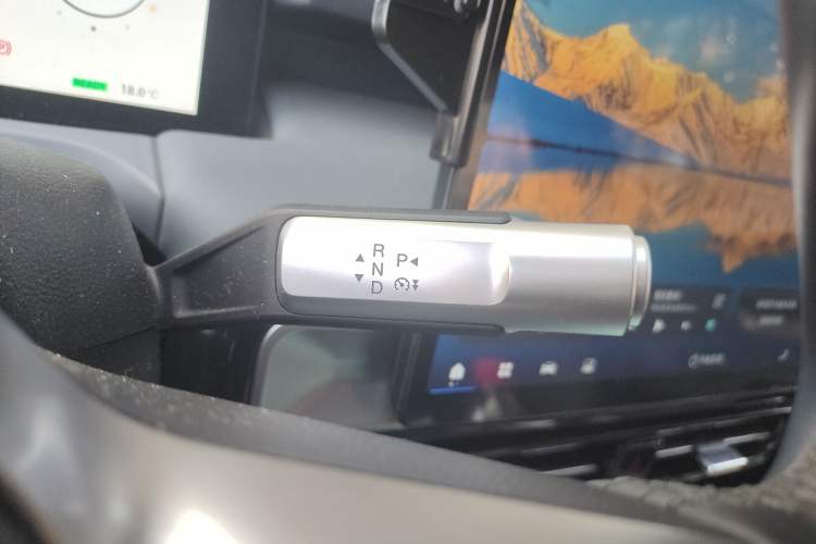 Used AION Y 2022 Plus 70 Smart Edition