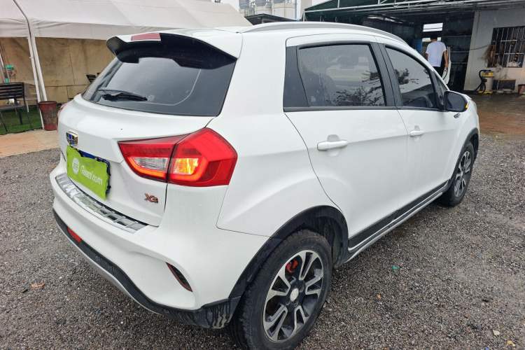 Used Geely Auto Vision X3 2017 1.5L Manual Luxury Model
