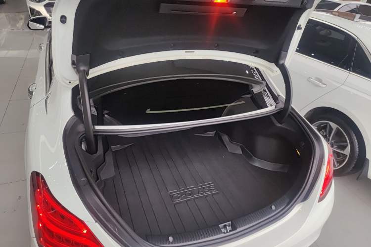 Used Mercedes-Benz C-Class 2017 Restyled C 180 L Fashion Edition Sport Version