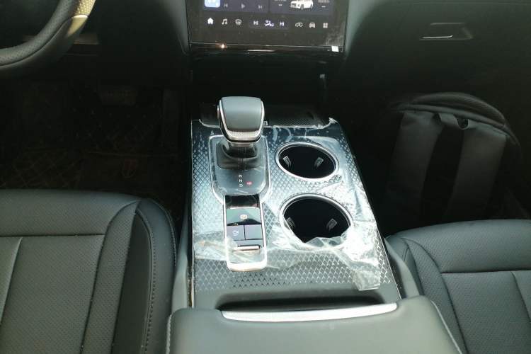 Used Hongqi HS3 PHEV 2024 PHEV 115km Jingwei Edition
