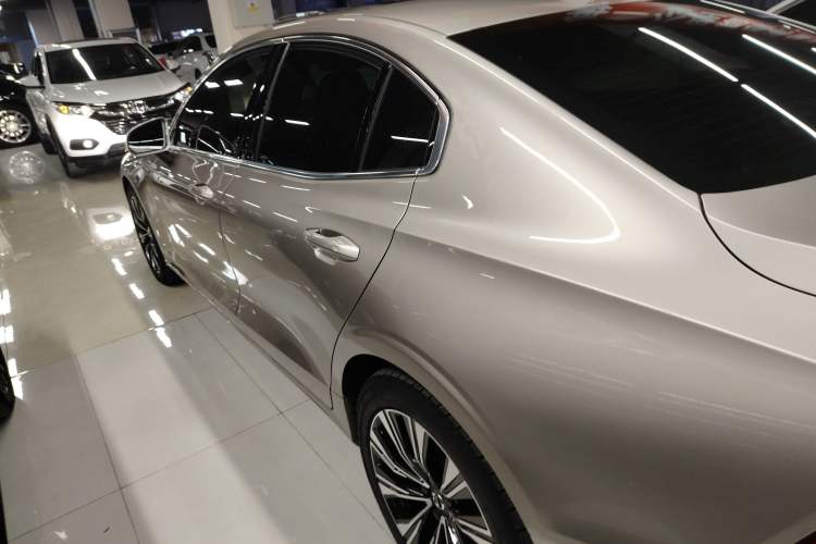 Used Volvo S60 2023 B4 Zhiyuan Luxury Edition
