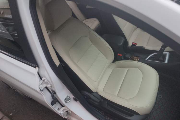 Used Changan Alsvin V7 2015 1.6L Manual Enjoyment Model China V Standard