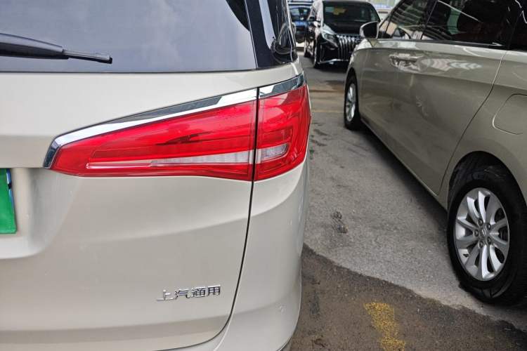 Used Buick GL8 2017 ES 28T Luxury Model China V Standard
