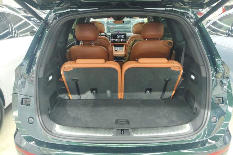 Used Hima AITO M7 2024 1.5T Intelligent Driving Rear-Drive Ultra Version 6 Seats
