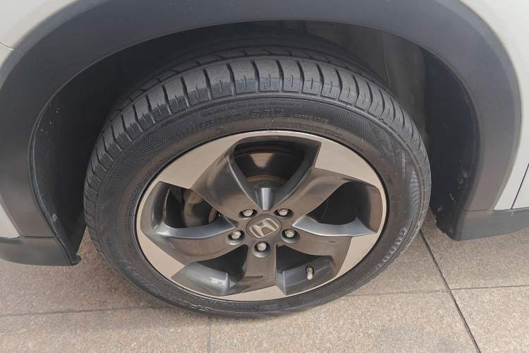 Used Honda Vezel 2015 1.8L CVT 2WD Luxury Model