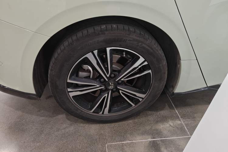 Used Hongqi EH7 2024 690 Pro