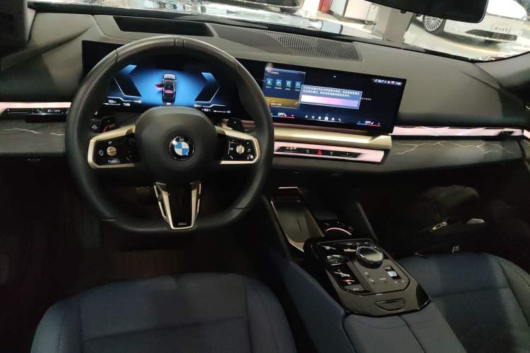 Used BMW 5 Series 2025 530Li Luxury Edition M Sport Package
