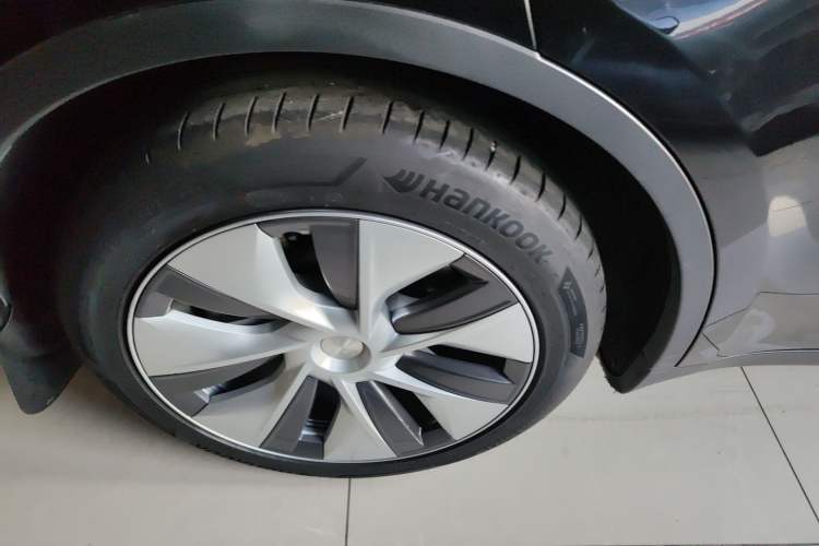 Used Tesla Model Y 2022 Rear-Wheel-Drive Version
