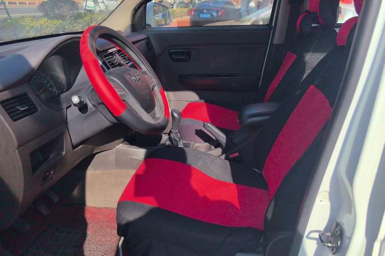 Used Wuling Rongguang V 2016 1.5L Standard Version