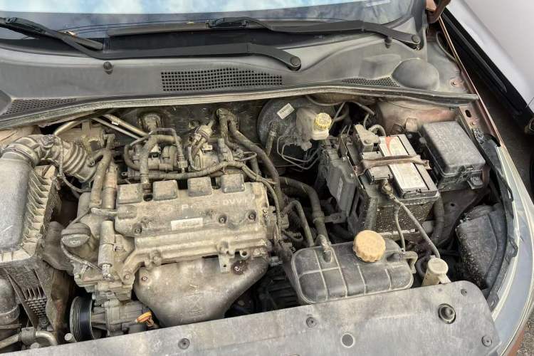 Used Baojun 310W 2017 1.5L Manual Fashion Model China V
