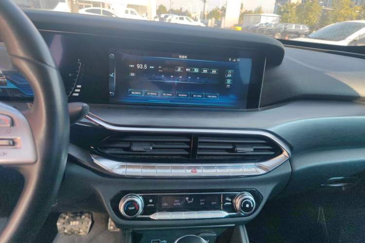 Used Bestune T77 2019 230 TID Automatic Luxury Version National V
