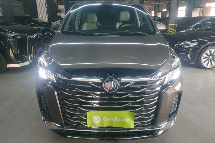 Used Buick GL8 2023 Land Executive Class Smart Enjoyment Model
