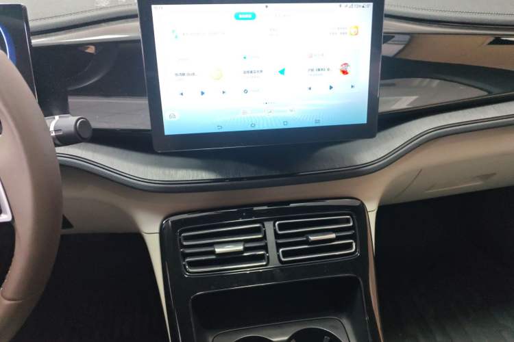 Used BYD Qin PLUS 2024 HONOR Edition DM-i 55KM Leading Model
