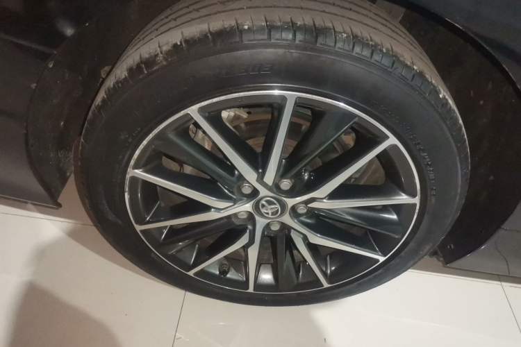 Used Toyota Camry 2021 2.5G Luxury Edition
