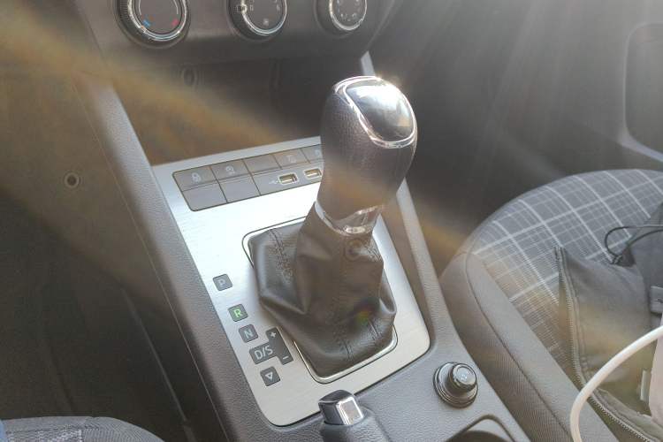 Used Skoda Octavia 2019 1.5L Automatic SmartDrive Comfort Edition China VI Standard
