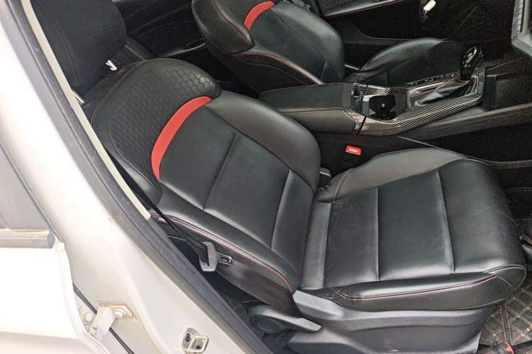 Used MG 5 2021 Revised Version 180 DVVT CVT Youth Luxury Edition
