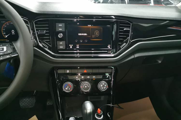 Used Volkswagen T-ROC 2020 280TSI DSG Two-Wheel Drive Comfort Version