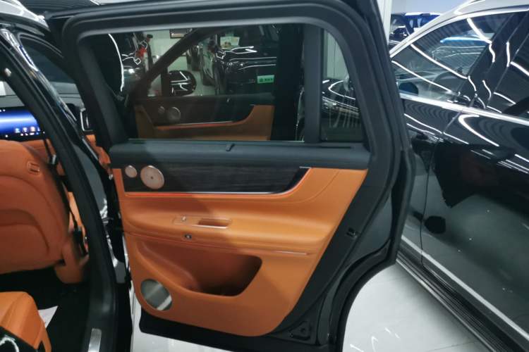 Used Hima AITO M9 2024 Range-Extended Ultra Version 52 kWh 6-Seater Model
