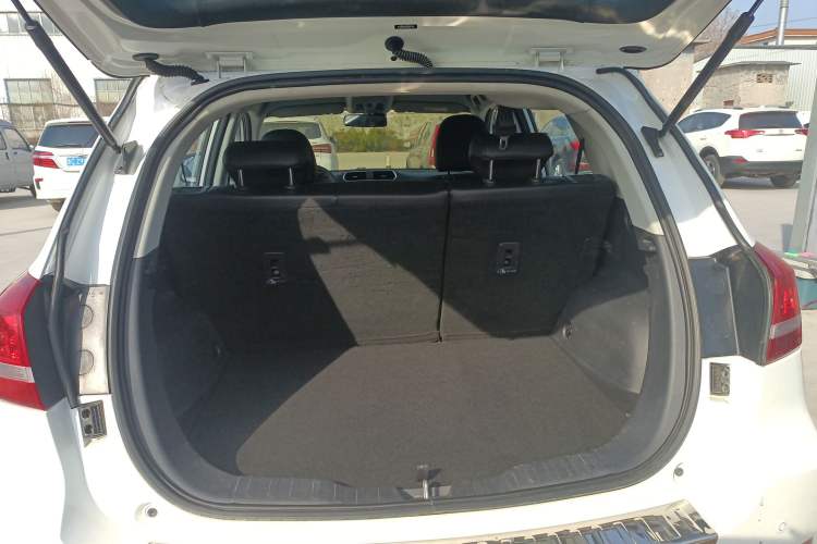 Used Haval H2 2018 Red-Label 1.5T Dual-Clutch Two-Wheel-Drive Elite Model
