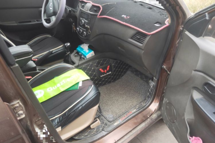 Used Wuling Hongguang 2015 1.5L S Base Model China IV
