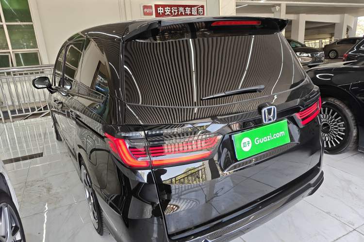 Used Honda Elysion 2022 2.0L eHEV Prestige Edition
