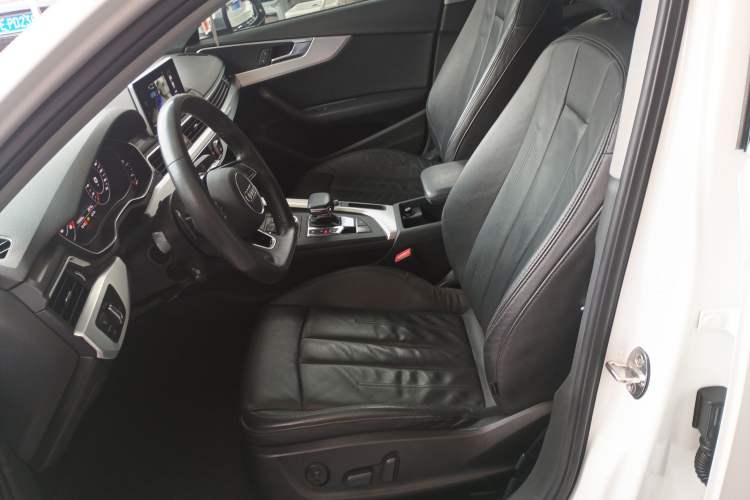 Used Audi A4L 2019 40 TFSI Fashion Edition China VI Emission Standard