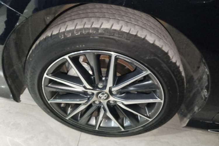 Used Toyota Camry 2023 2.5G Luxury Edition
