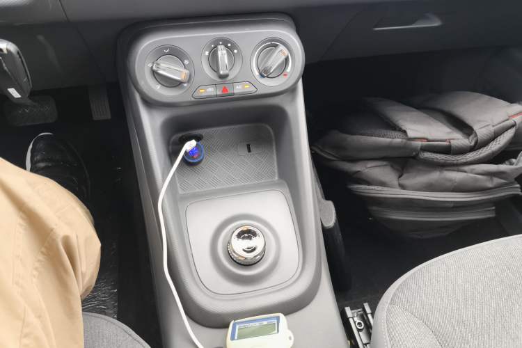 Used Wuling Hongguang New Energy 2025 Extended-Range Hybrid 50KM Comfort Version
