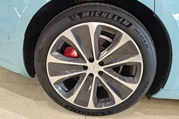 Used Hima Luxeed S7 2025 785 km Ultra
