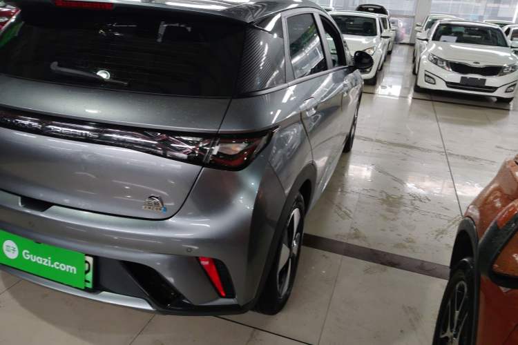 Used BYD Dolphin 2023 420 km Fashion Edition