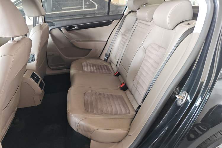 Used Volkswagen Magotan 2016 1.8TSI Luxury Comfort Model