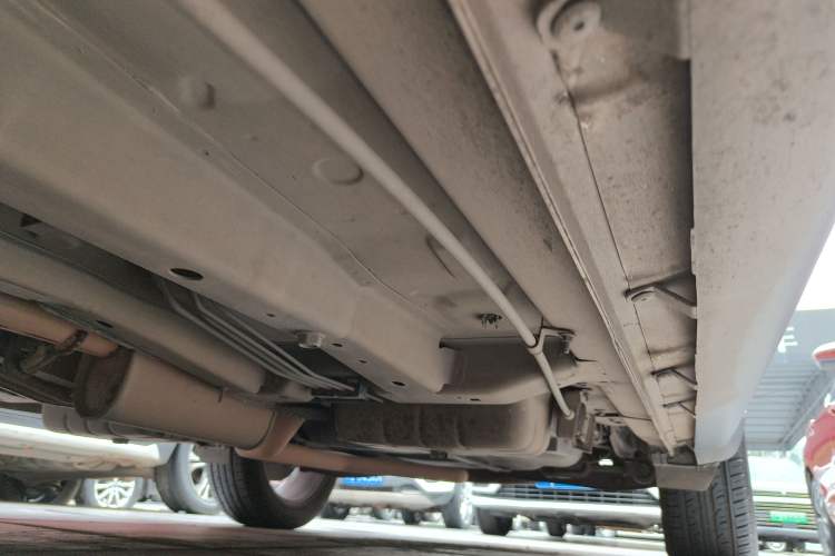 Used Dodge Journey 2013 2.4L Two-Wheel Drive Luxury Version
