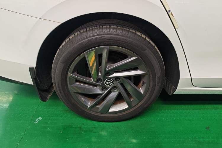 Used Volkswagen Lamando 2024 Lavida L 280TSI DSG Spicy Edition
