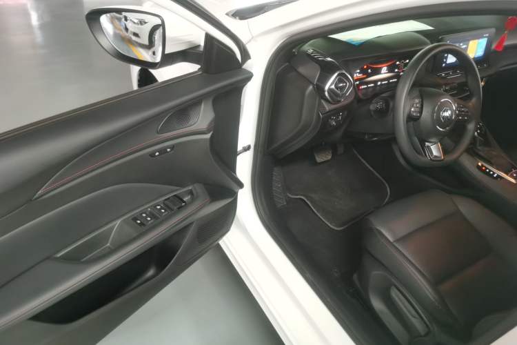 Used MG 5 2025 180 DVVT Global First Edition
