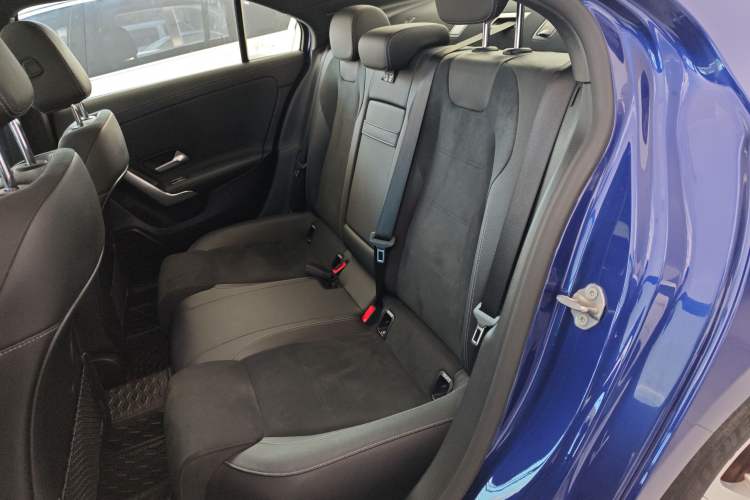 Used Mercedes-Benz A-Class 2020 Restyled A 200 L Sport Sedan Fashion Version
