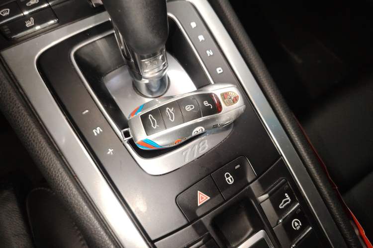 Used Porsche 718 2016 Boxster 2.0T
