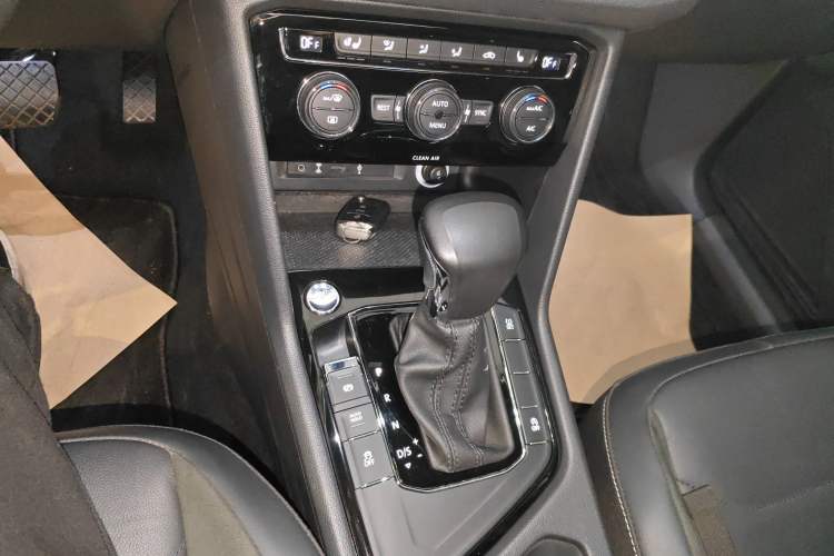 Used Volkswagen Tiguan L 2018 380TSI Automatic All-Wheel Drive Luxury Edition