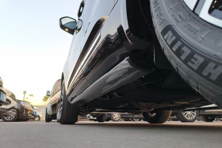 Used Ford Explorer 2024 2.3T EcoBoost Four-Wheel Drive Titanium Edition 7 Seats