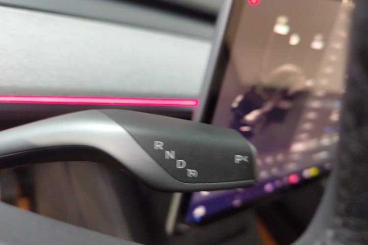 Used Tesla Model Y 2024 Long-Range All-Wheel-Drive Version
