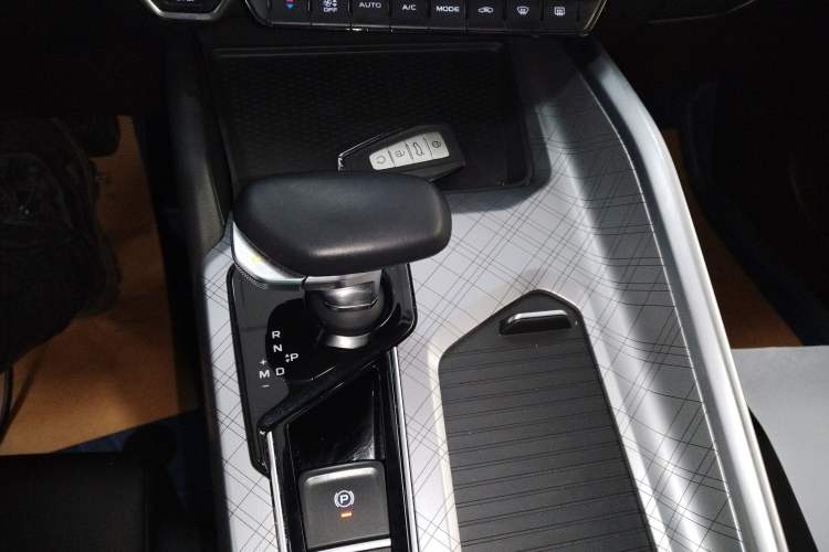 Used Geely Auto Preface 2023 2.0TD Luxury Version
