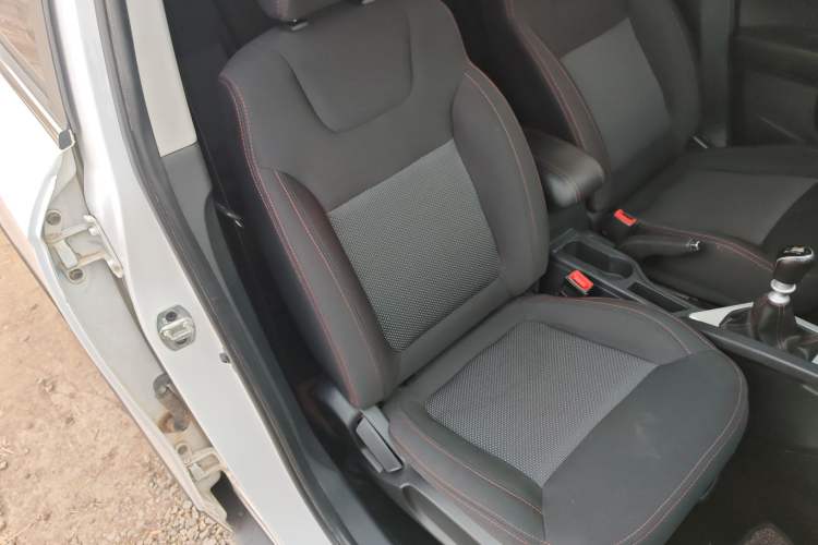 Used  Refine S3 2016 1.5L Manual Luxury Model
