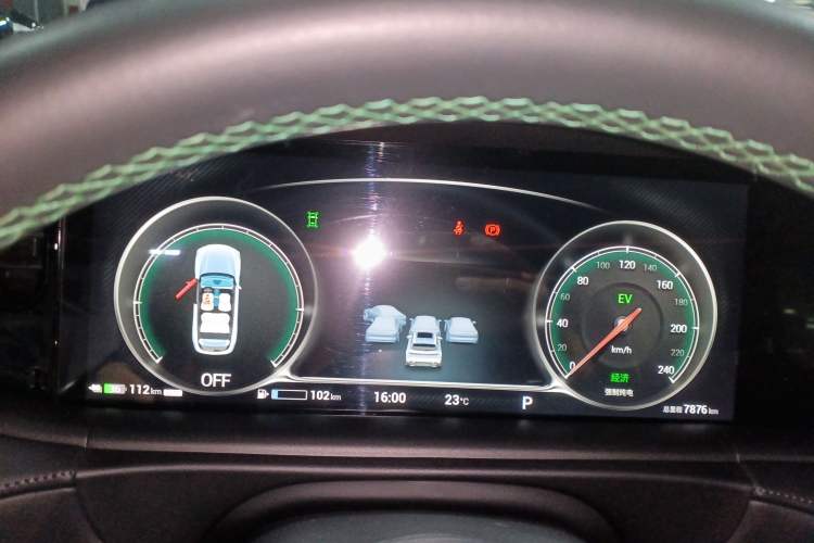 Used VOYAH FREE 2025 318 318 km Rear-Drive Touring Edition
