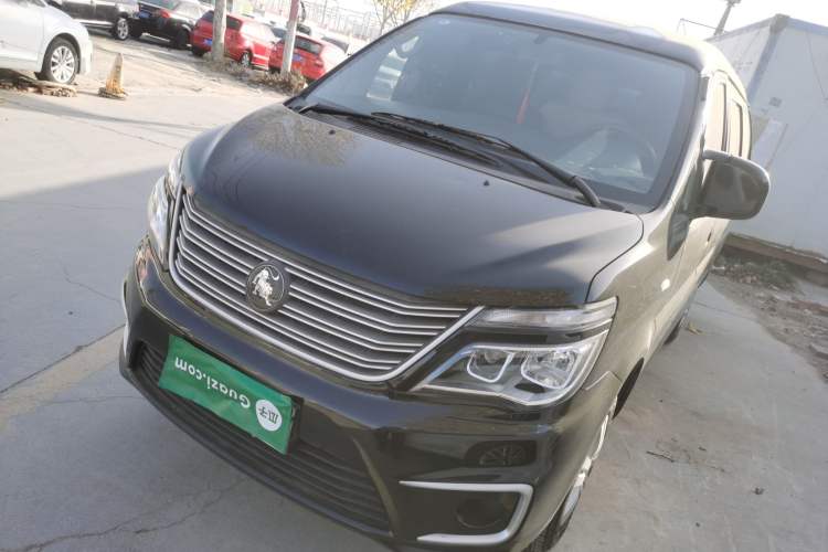 Used FORTHING Lingzhi 2022 M5L 1.6L Utility Model 7 Seats
